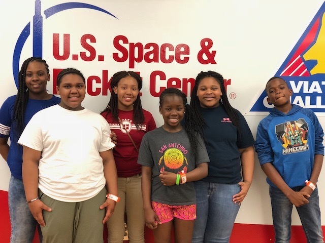 Pictured from left to right:  Kassidy Truitt, Amayia Kemp, Hannah Gates, Saniya Jones, Cayla Cole, and Willie Winfield